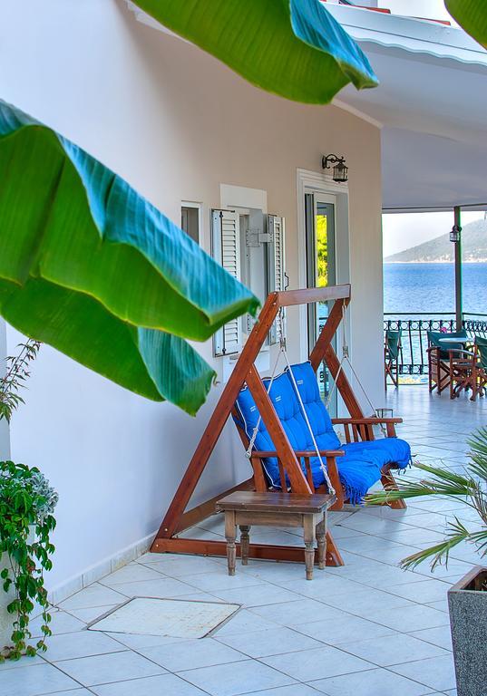 Green Bay Hotel Сами Экстерьер фото