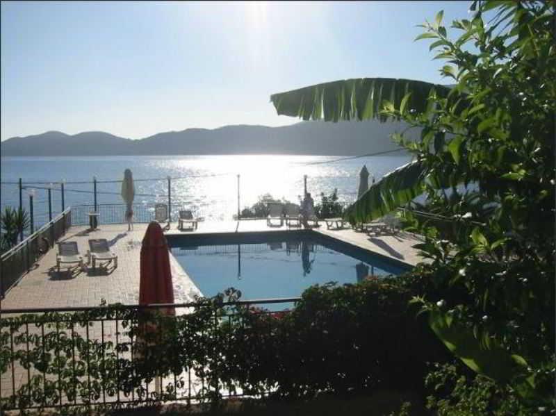 Green Bay Hotel Сами Экстерьер фото