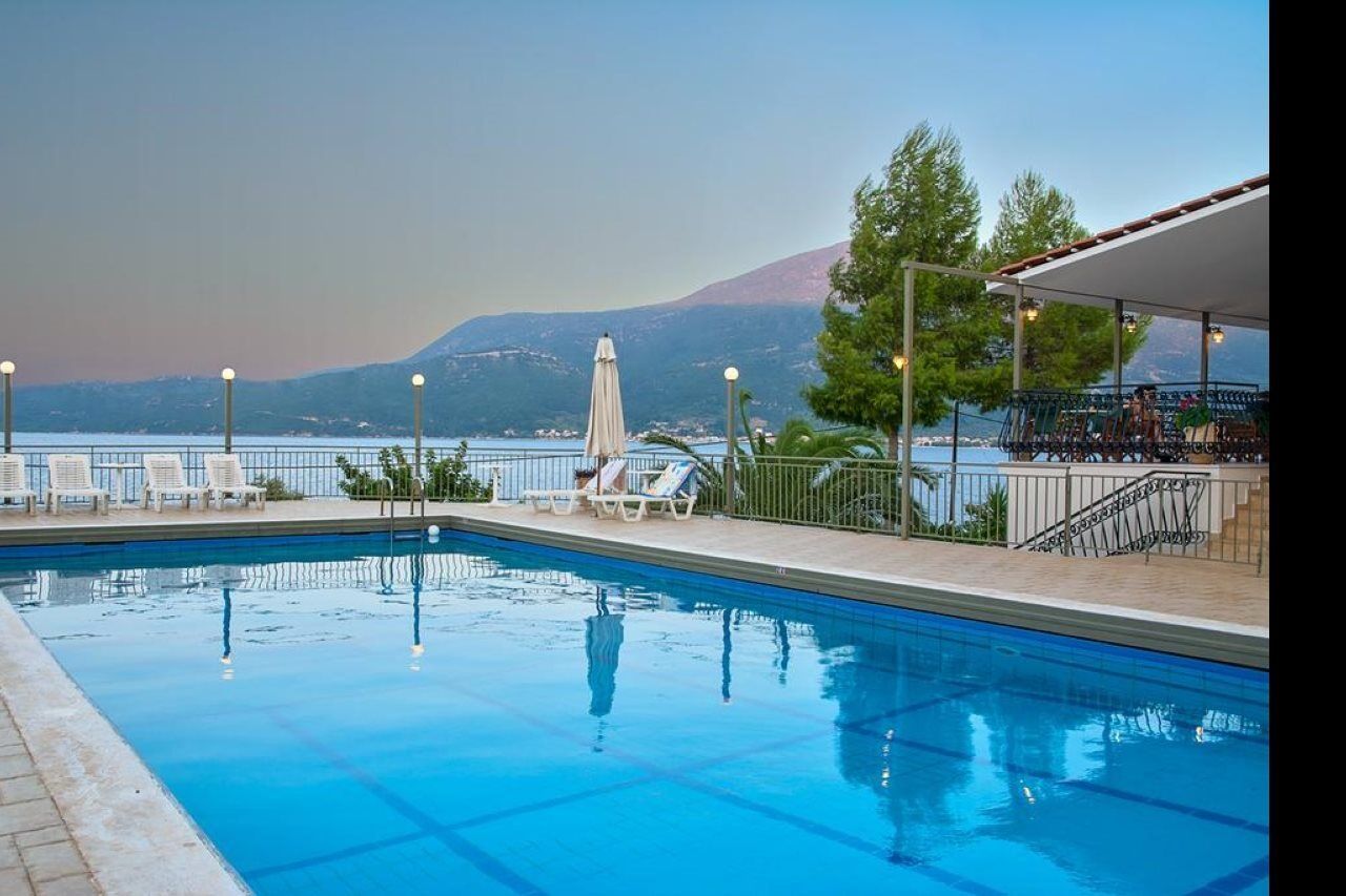 Green Bay Hotel Сами Экстерьер фото